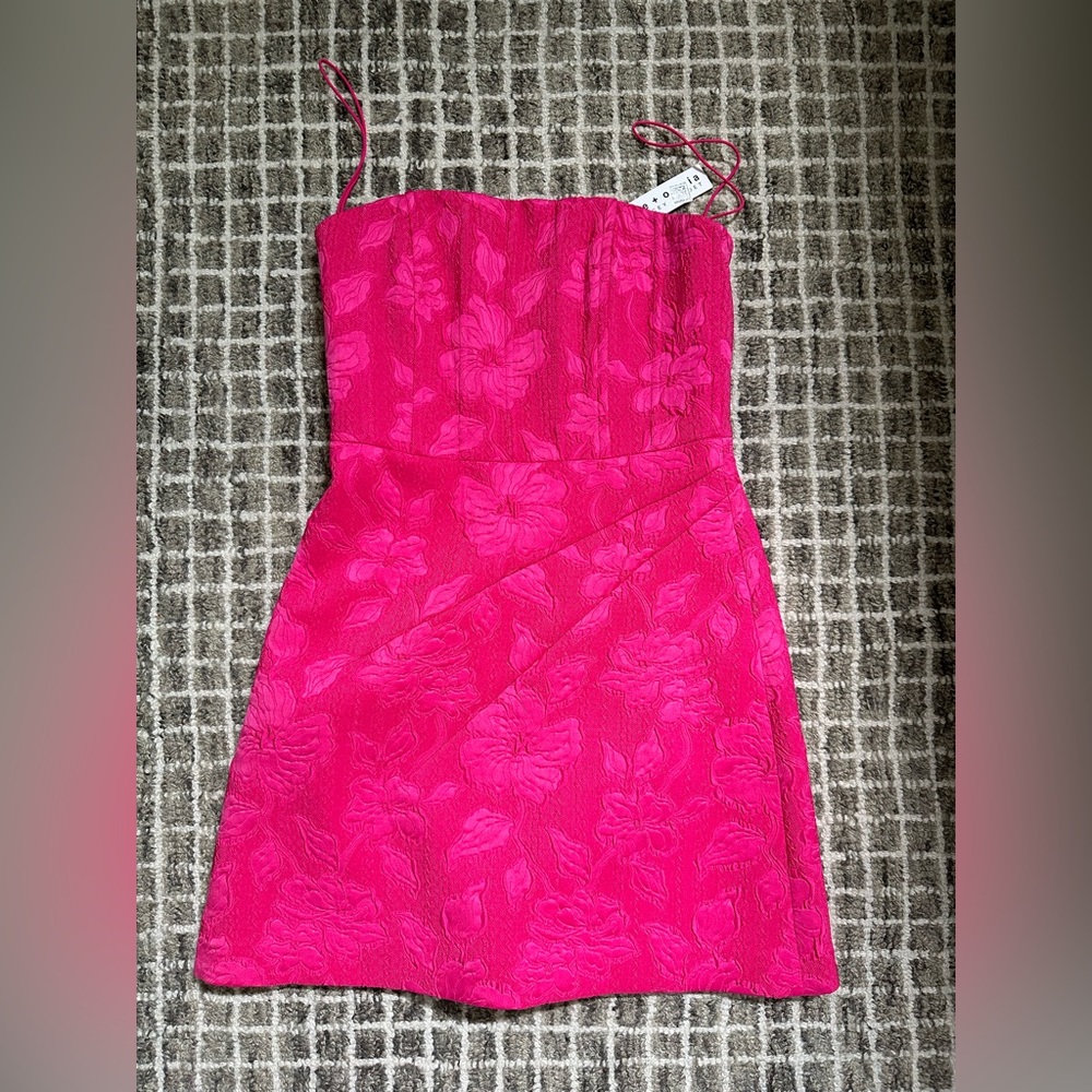 Alice + Olivia Perla Strapless Dress ~ HOT PINK